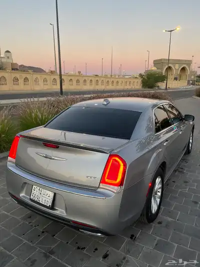 كرايسلر 300c نضيف ممشى قليل index