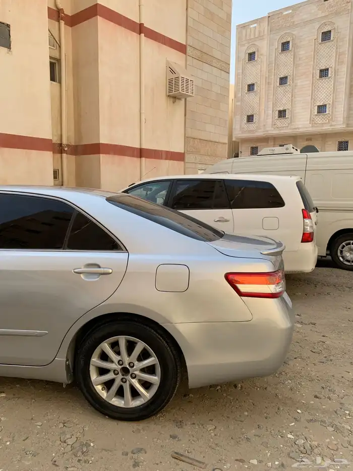 كامري 2010 ممشى 240 الف 13