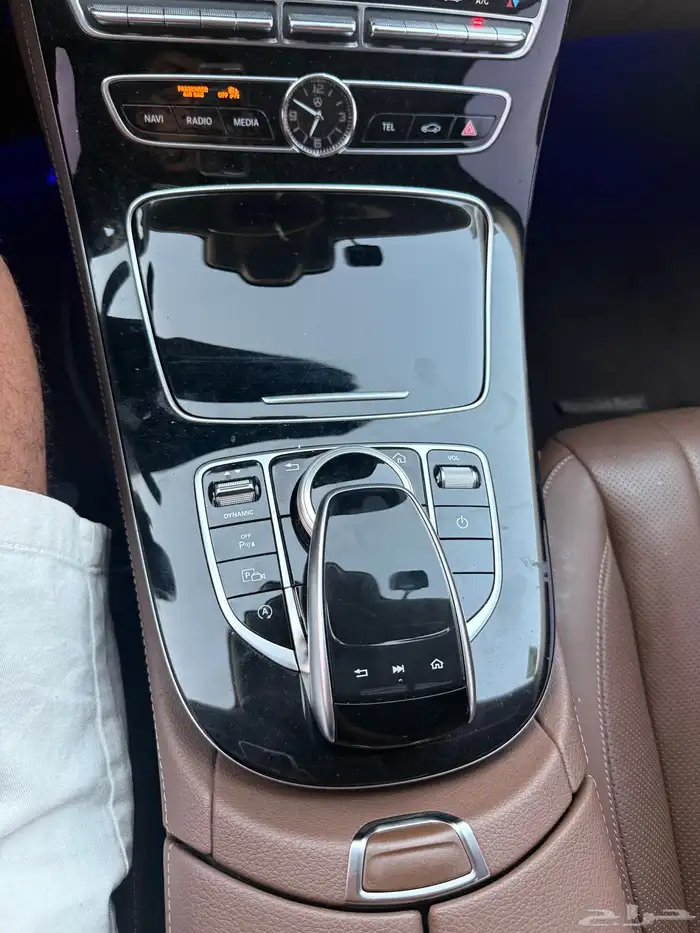 مرسيدس للبيع E300 اللون كحلي 2020 43