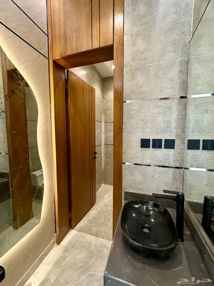 للبيع شقق سكنيه مطله ع طريق ابها الخميس بأسعار مناسبه 7