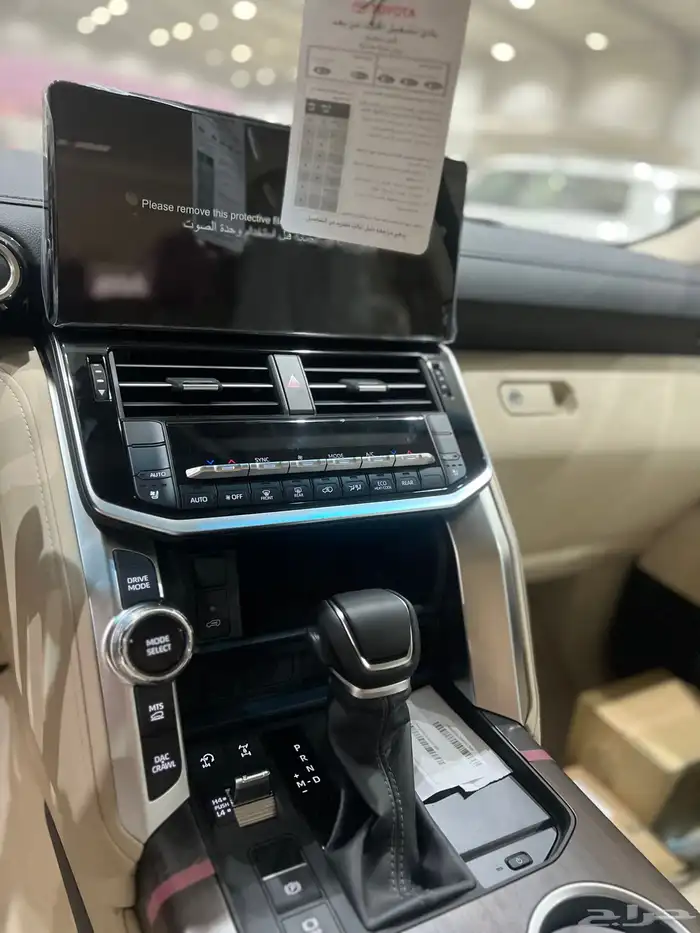تويوتا لاندكروزر GXRL4 بنزين 2025 9