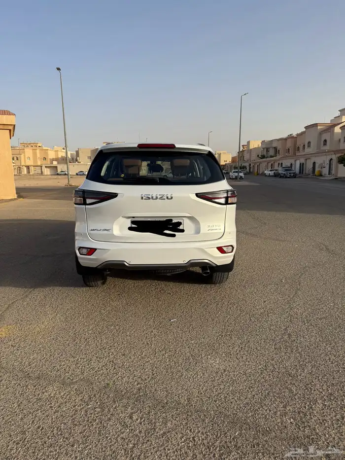 يو ام اكس موديل 2022 10