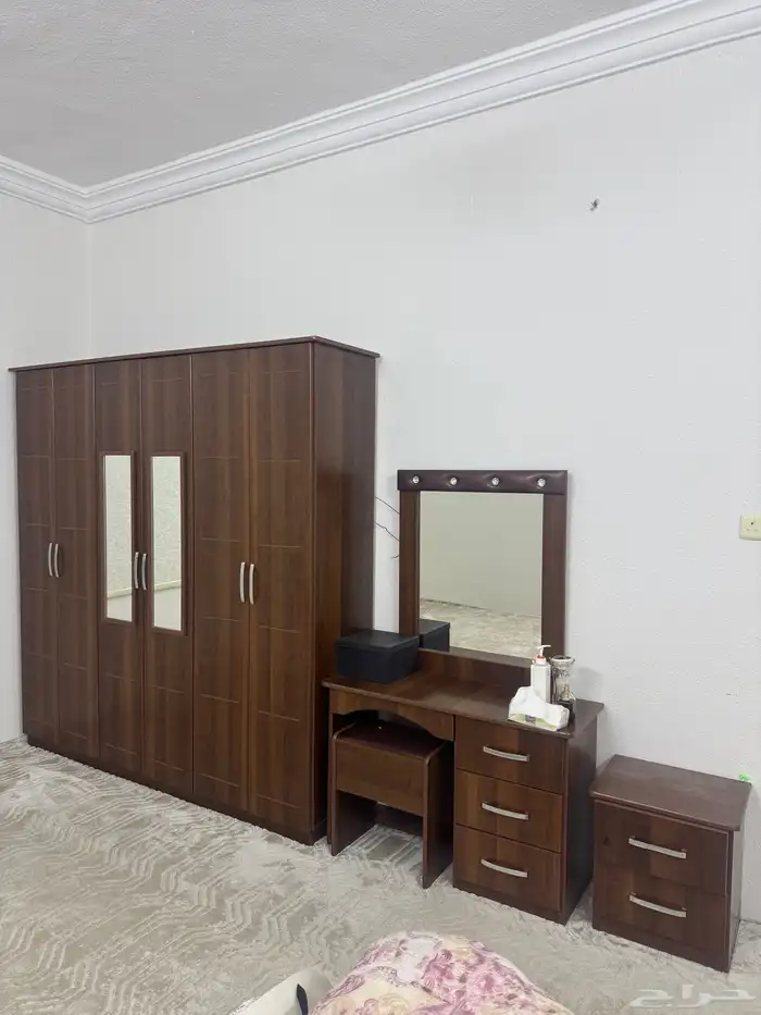 دولاب ملابس للبيع 0