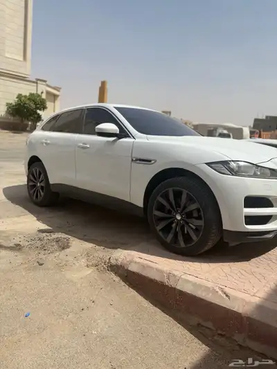 جيب جاكوار F-pace 2017 index
