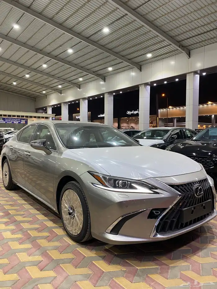لكزس Es 350 cc المديل 2025 جديد 1