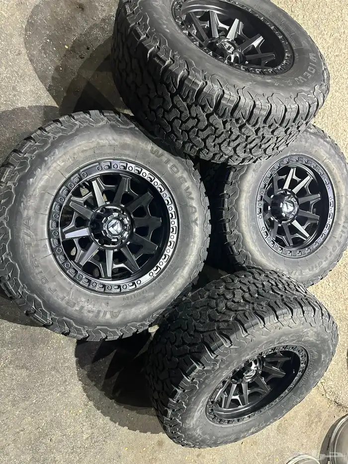 جنوط فيول فرد f150 مع كفرات نص حجري مقاس 17 16