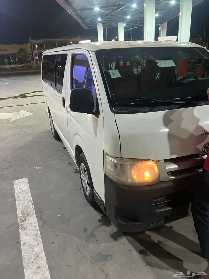 باص للإيجار شهري السنوي 2
