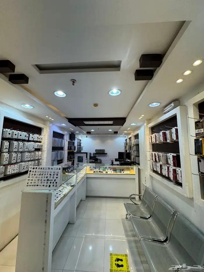 محل جوالات لتقبيل 2