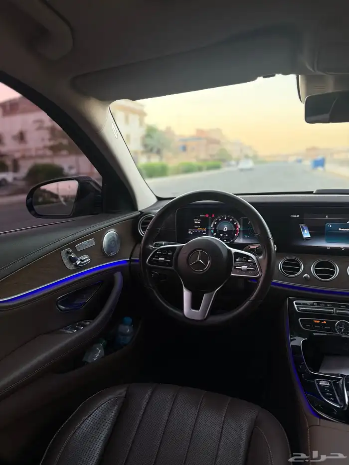 مرسيدس للبيع E300 اللون كحلي 2020 29