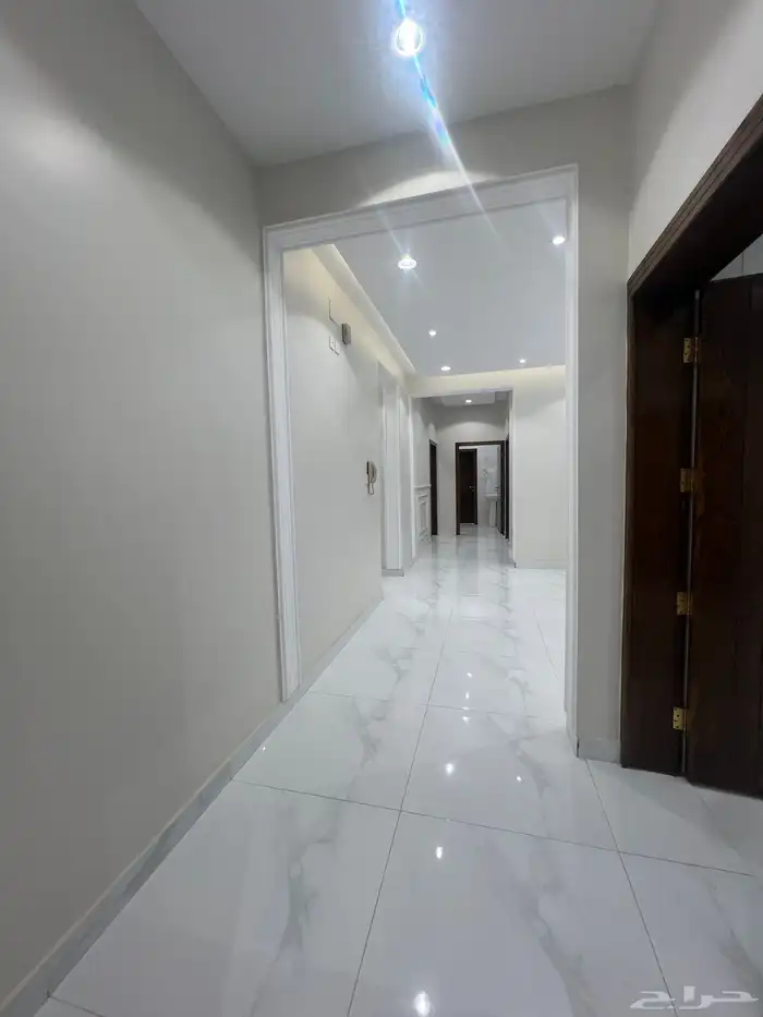 شقق راقية فخمة vip بالمحالة حي الزهور بأبها ع شارع 25 جنوبي 13