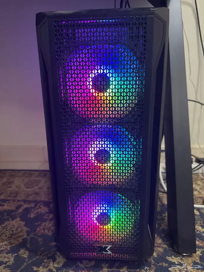 كمبيوتر العاب -Gaming PC مستعمل للبيع 0
