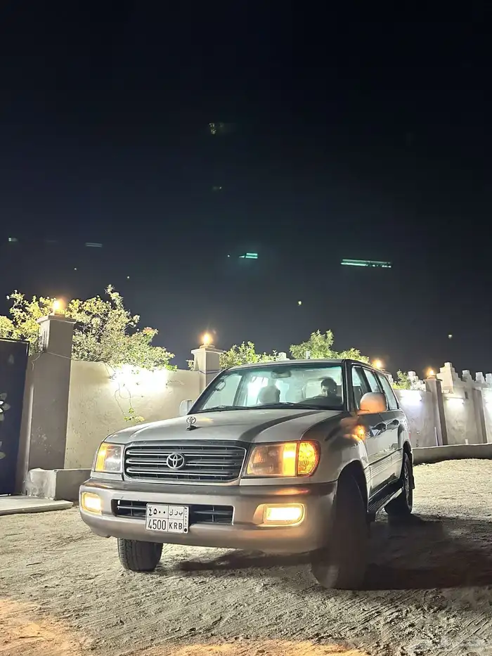 جيب لاند كروزر 2005 gx.r 7