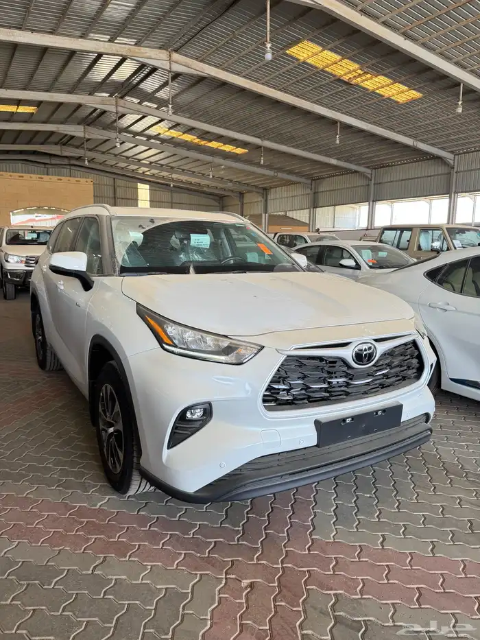 تويوتا هايلاندر GLE هايبرد 2025 1