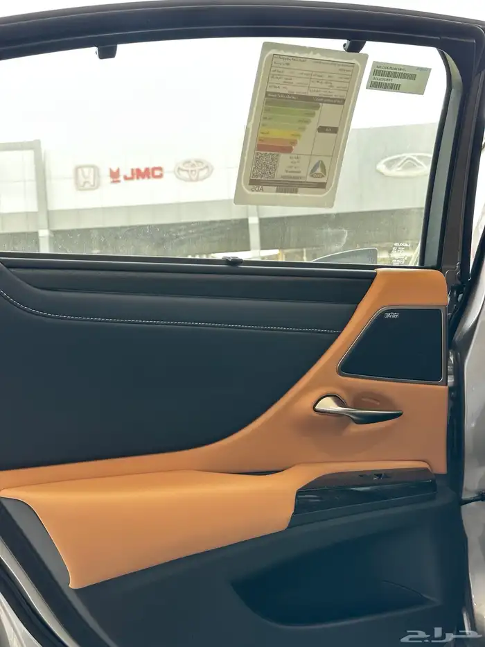 لكزس ES350 فئة DD فل كامل موديل 2025 7