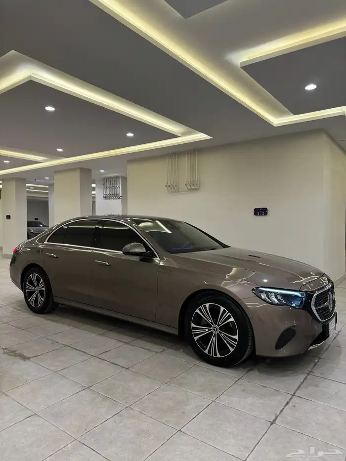 مرسيدس E200 2024 فل كامل شبه أصفار 2