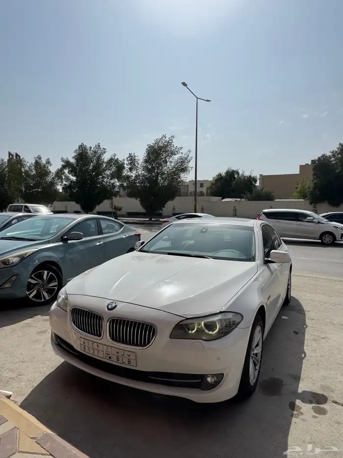 بي ام 520 2012 13