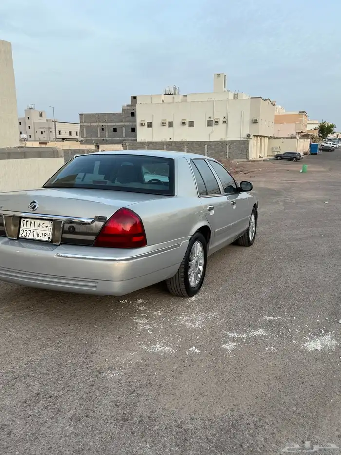 فورد جراند ماركيز 2010 سعودي وكاله 5