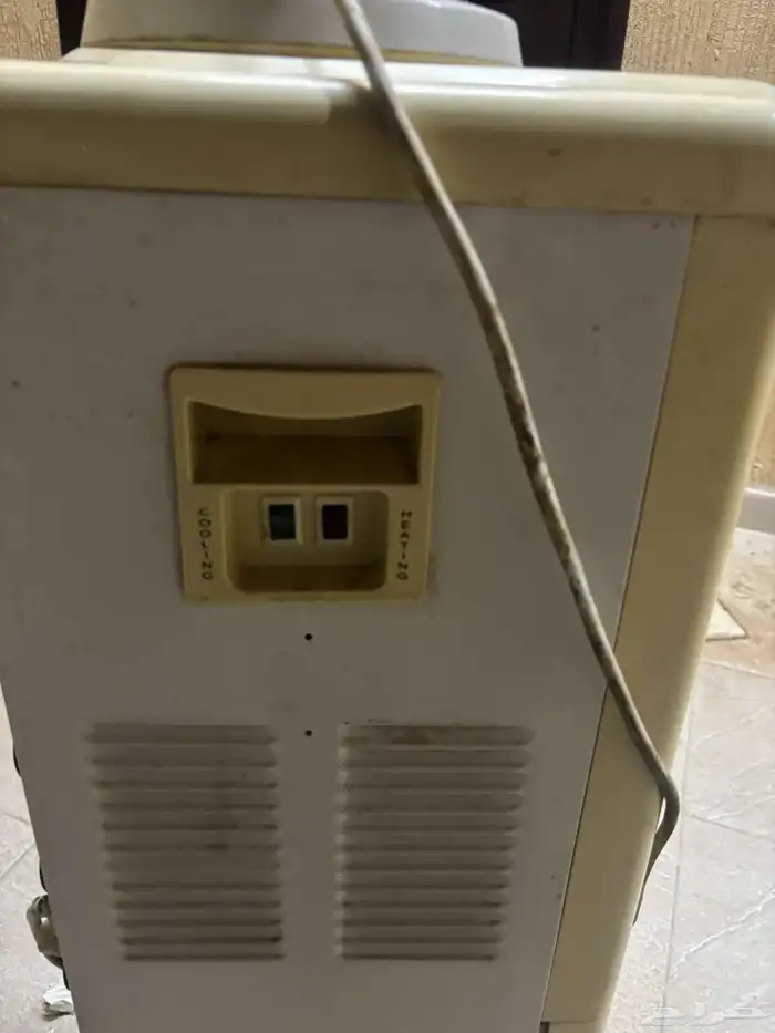للبيع براده مويه مستخدمه نظيف شغال بارد حار 1
