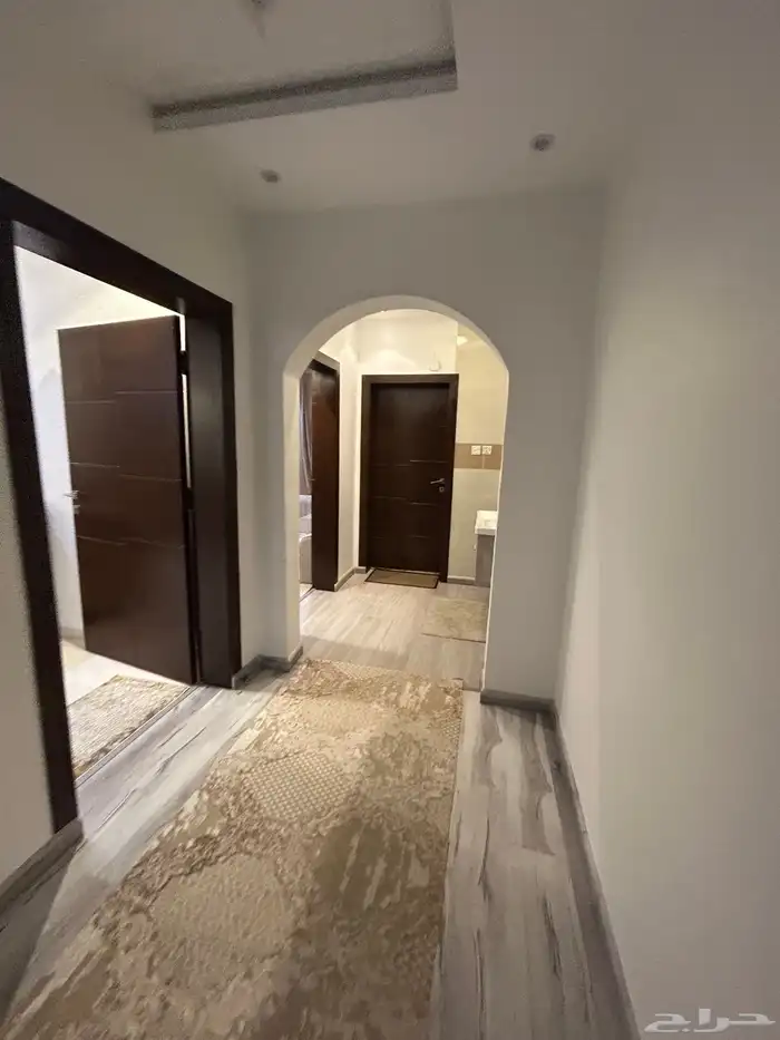 عمارة للبيع خمس شقق بمساحة 525 م تم التخفيض العمره الجديدة 26