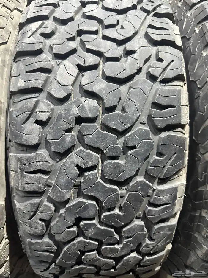 جنوط فيول فرد f150 مع كفرات نص حجري مقاس 17 6