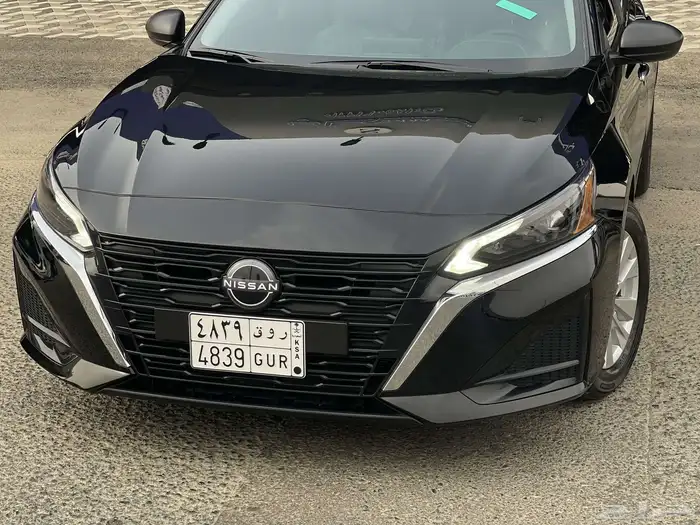 نيسان التيما 2025 فئة استندر شبة جديد لون اسود 10