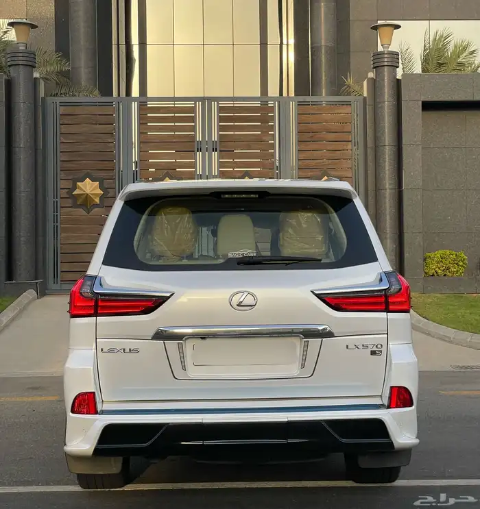 لكزس - LX570 - 2018 - سعودي 9
