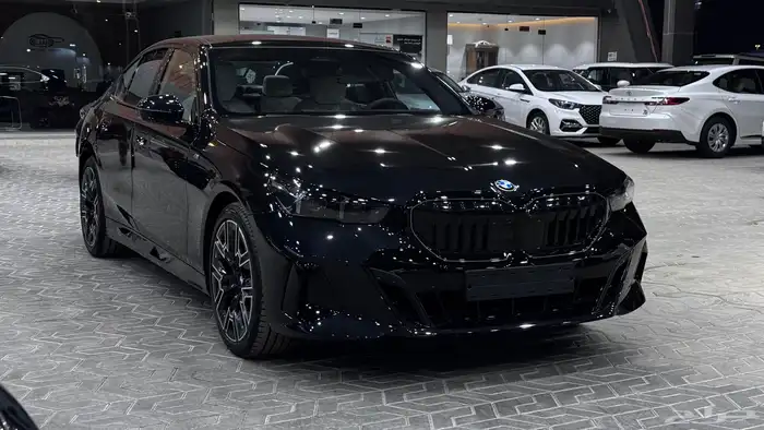 حتي لو راتبك غير منتظم bmw520 موديل25 12
