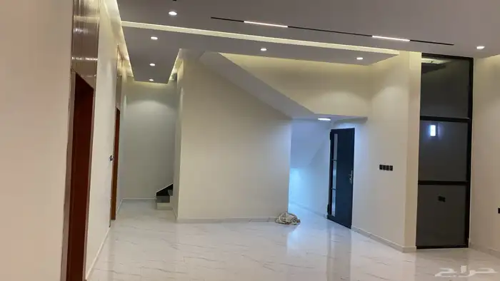 فيلا درج داخلي وشقتين للبيع 28