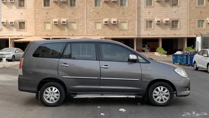 تيوتا انوفا 3