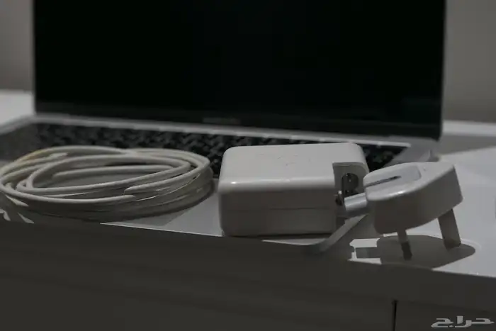 لابتوب ماك بوك برو نظيف للبيع 5