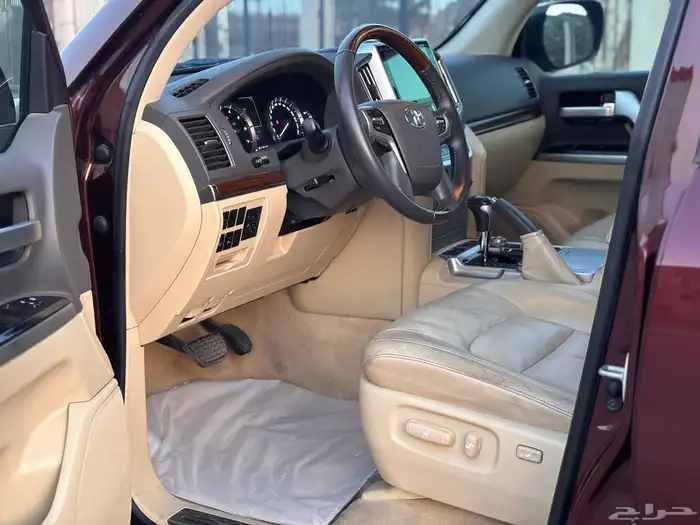 لاندكروزر VXR 2016 32