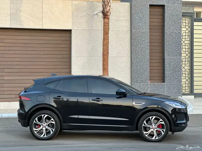 جاكوار E PACE شبه جديد 2020 22