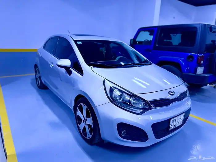 Kia Rio Hatchback 2015 Full Options 1