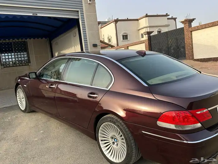 للبيع بي ام دبليو 2007 نظيف 19