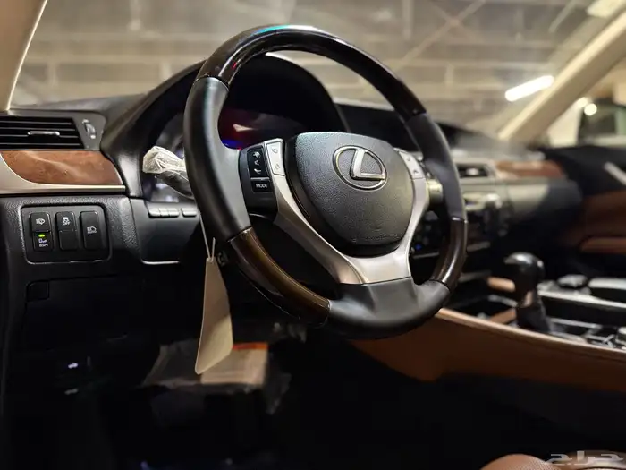 لكزس GS350 2015 9