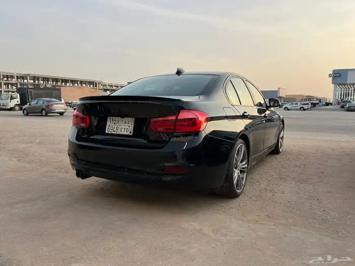 بي ام دبليو الفئة الثالثة BMW (2018) 320i A F30 16
