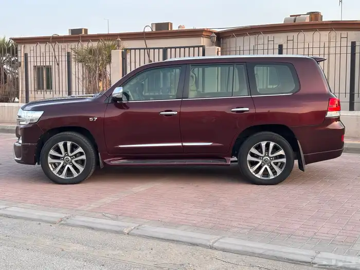 لاندكروزر VXR 2016 50