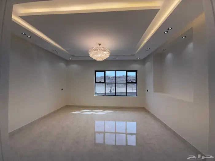 للبيع روفات علويه وادوار ارضيه طريق المدينه العسكريه 26