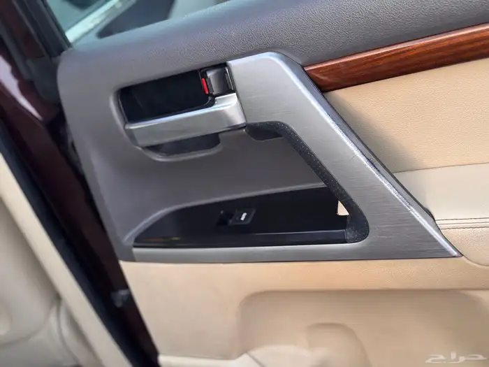 لاندكروزر VXR 2016 21
