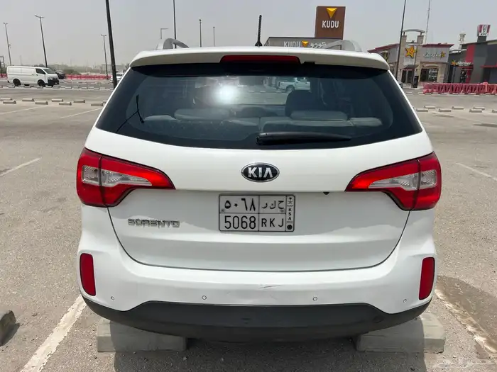 كيا سورينتو V6 بانوراما 5