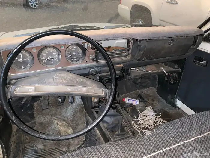 وانيت ددسن 1975 كلاسيك 4
