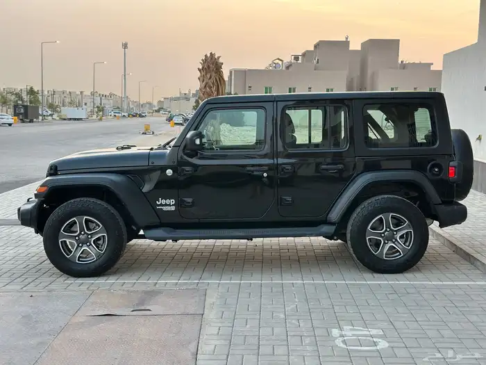 جيب رانجلر V6 سبورت بلص العداد 49 الف فقط 2020 شبه الجديد 3