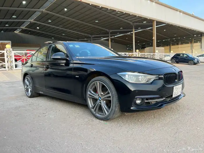 بي ام دبليو الفئة الثالثة BMW (2018) 320i A F30 4