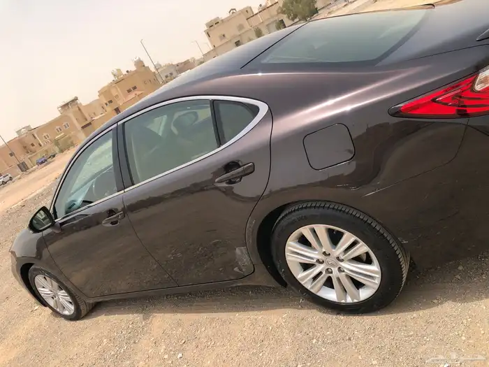الكزس ES350. تم البيع تم البيع 21