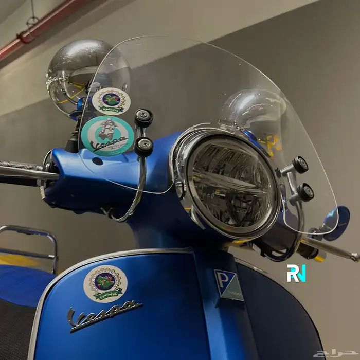 Vespa GTS SUPER SPORT 14