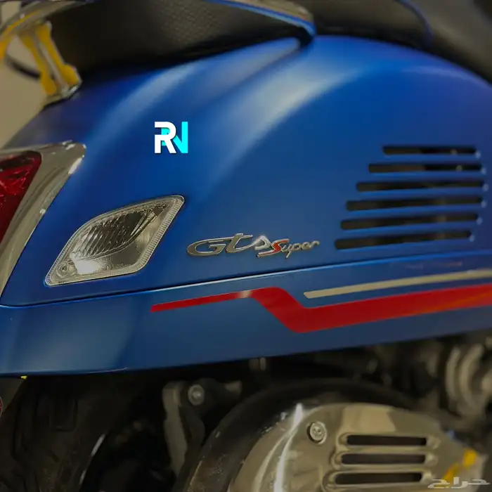 Vespa GTS SUPER SPORT 9