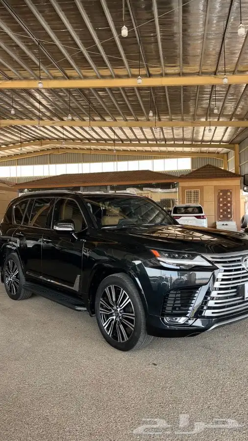 لكزس LX 600 BB سعودي موديل 2024 اخو الوكاله اسود جملي 1