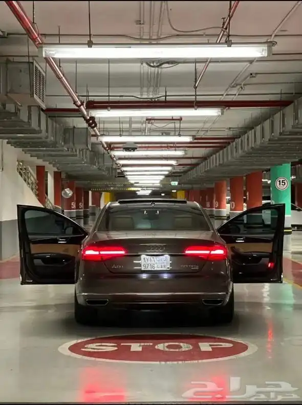 اودي A8 10