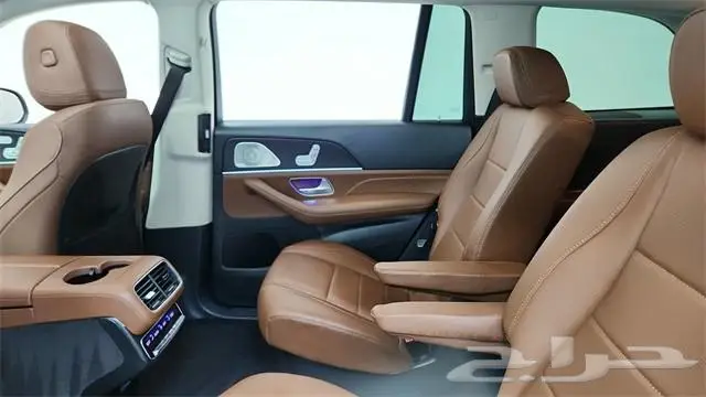 مرسيدس بنز GLS 450 4MATIC موديل 2024 13