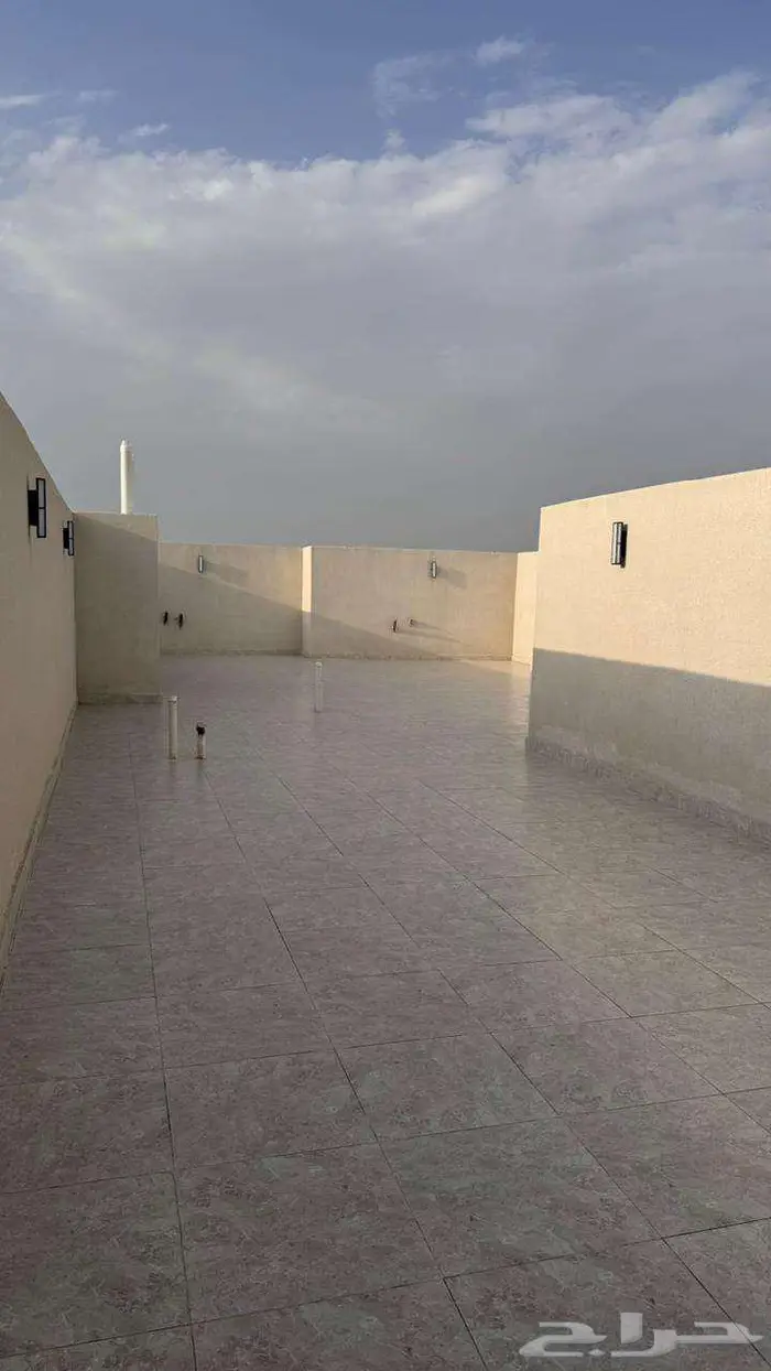 للبيع شقق ارضيع وعلويه حي الغدير المحالة 11